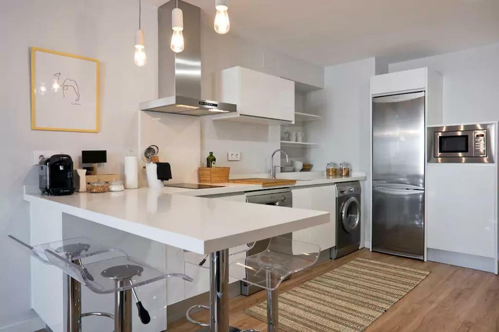 Luxury Apartment Merced By Nagoa Homes مالقة المظهر الخارجي الصورة
